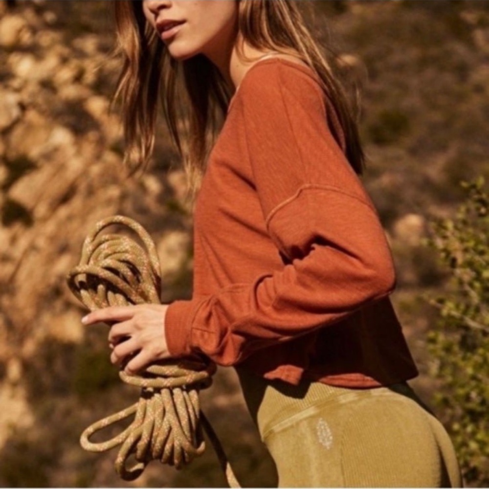 Free People SET THE PACE LAYER PULLOVER TOP - Picture 3 of 9